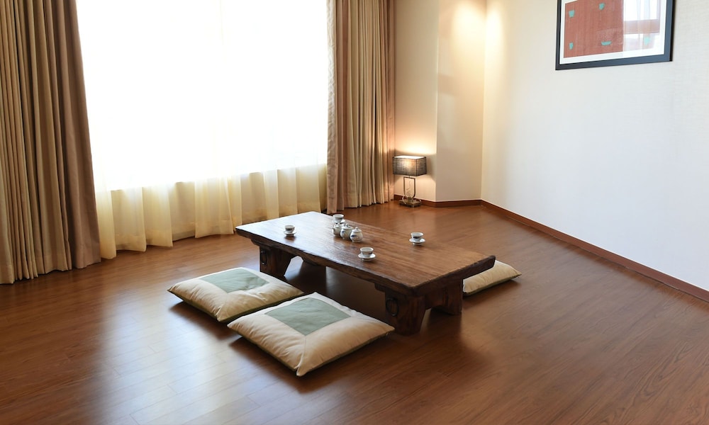 wirye militopiahotel by marine