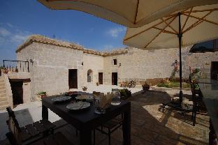 cappadocia ihlara mansions and caves