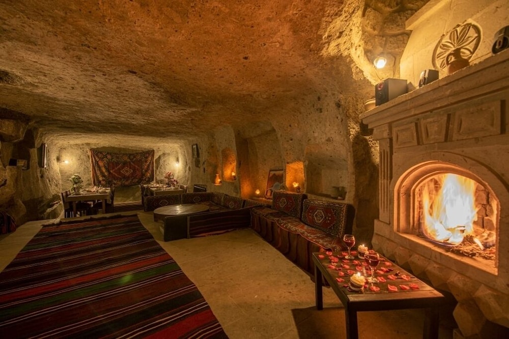 cappadocia ihlara mansions and caves
