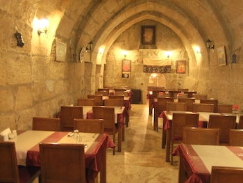 cappadocia ihlara mansions and caves