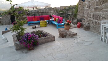 cappadocia ihlara mansions and caves