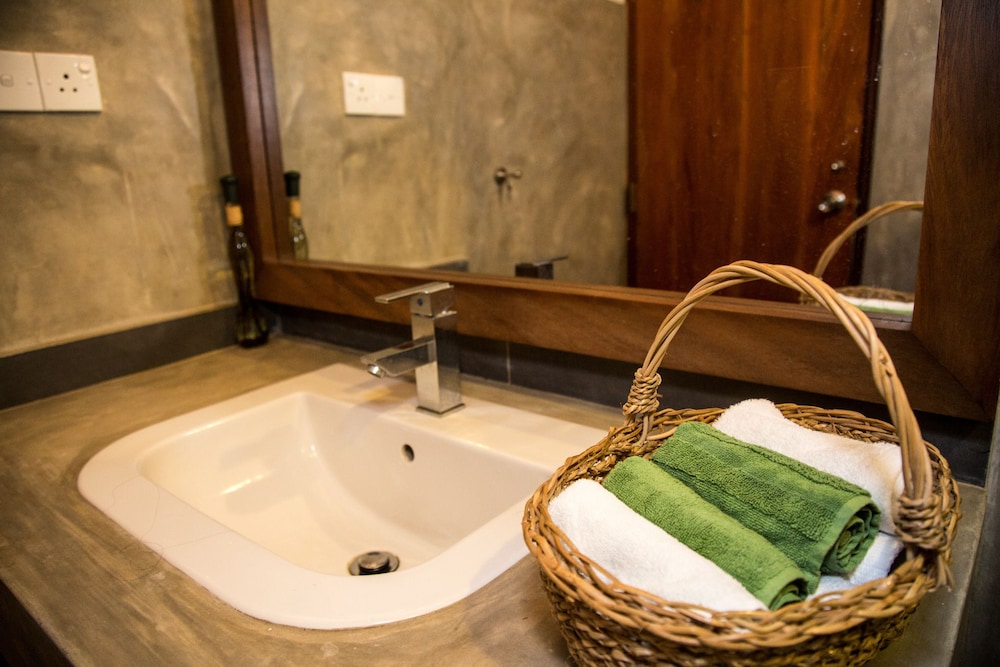 misty hills villa kadugannawa