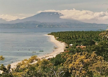 sukanusa luxury huts