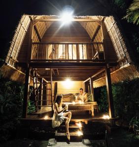 Sukanusa Luxury Huts,Lembongan Island>>Bali,3 star