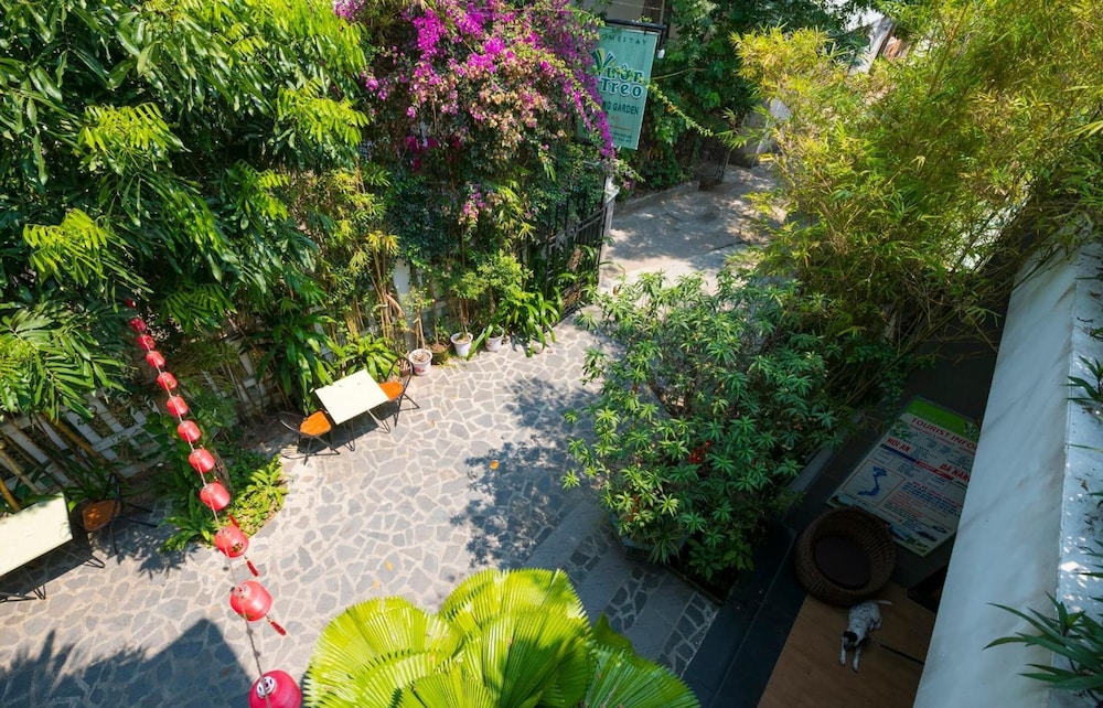hanging garden hoi an