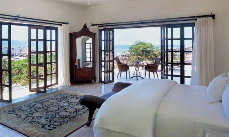 casa kimberly near malecon