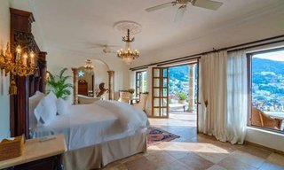 casa kimberly near malecon