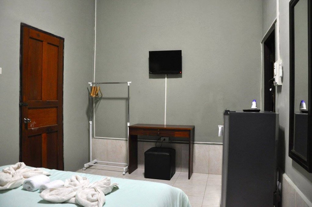 pilgrims kitchen and inn