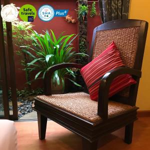chiang mai thai house