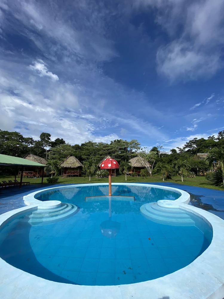 cumaceba curaka inn