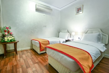 la villa suites hotel