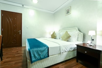 la villa suites hotel