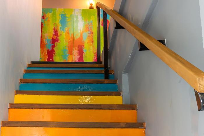 isanook hostel adults only