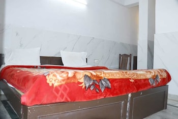 hotel ambika palace by wb inn