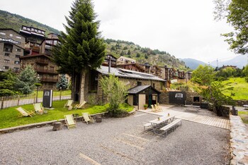 mountain hostel tarter