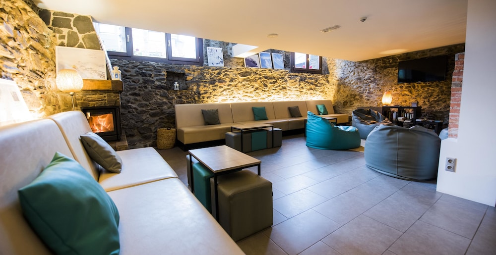 mountain hostel tarter