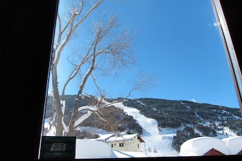 mountain hostel tarter