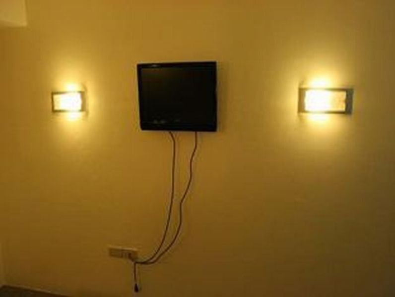 toilena room and board