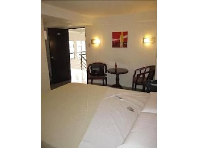 toilena room and board