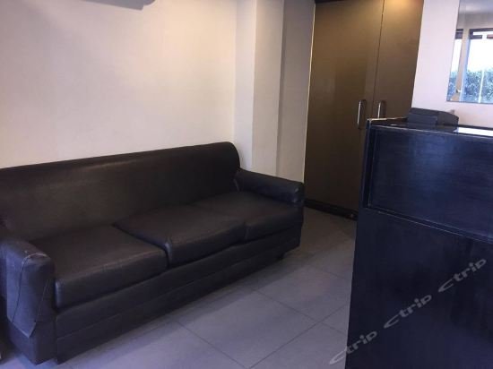 toilena room and board