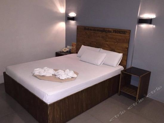 toilena room and board