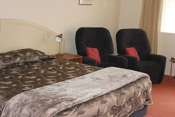 bks egmont motor lodge