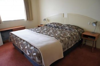 bks egmont motor lodge