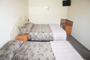Bks Egmont Motor Lodge,New Plymouth>>Burgess Park,4 star