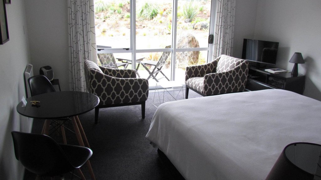 Tongariro Suites At The Rocks,National Park Village>>Horopito,4 star