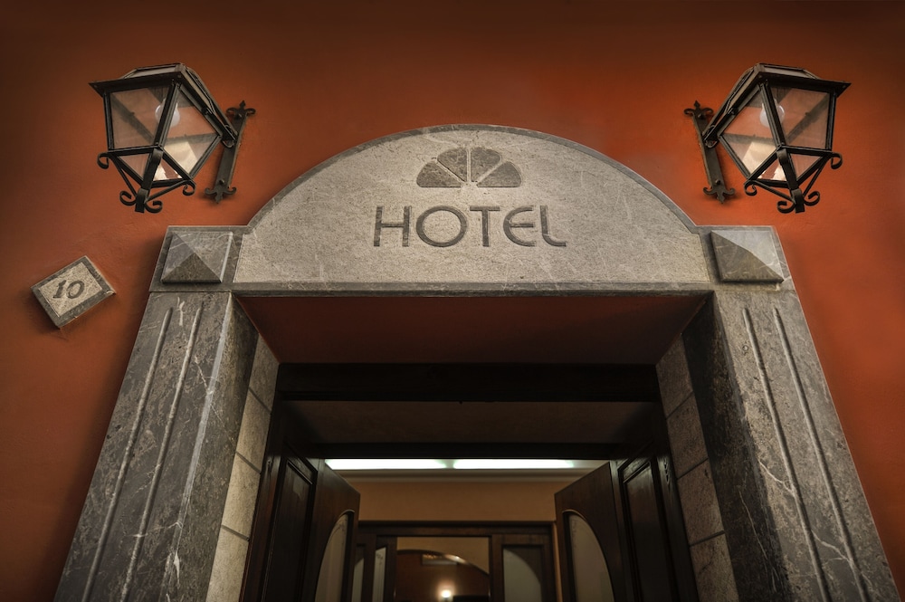 hotel piccolo di corduneanu aurora