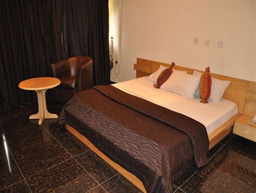 Solitude Hotel Yaba,Magbon>>Lagos,4 star