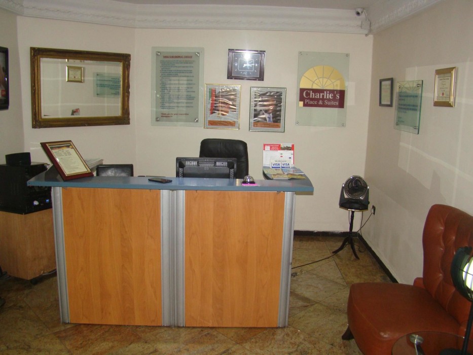 charlies place and suite
