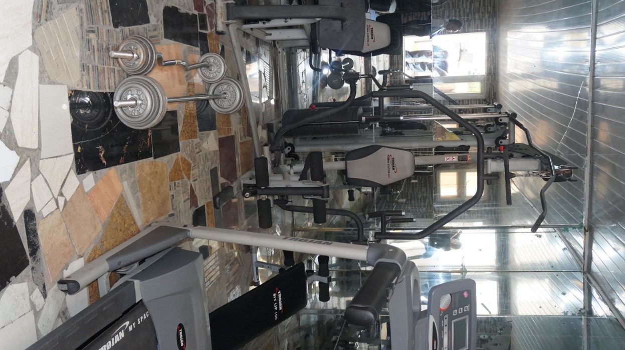 Charlie's Place And Suite,Magbon>>Lagos,3 star