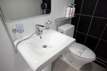 ekonomy hotel myeongdong premier