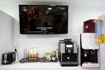 ekonomy hotel myeongdong premier