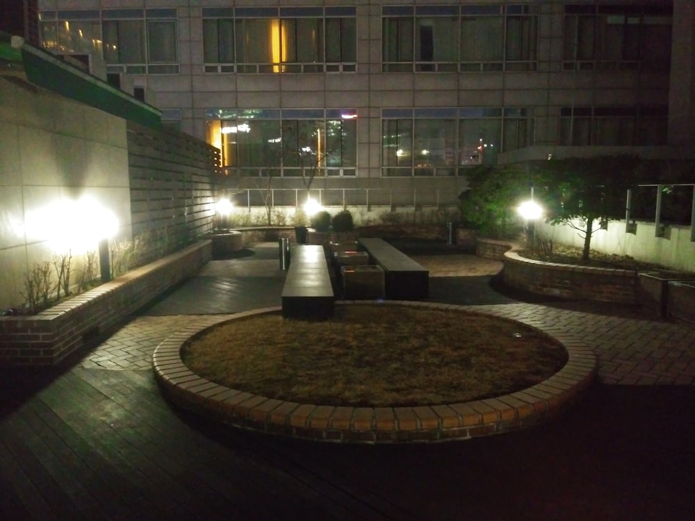 ekonomy hotel myeongdong premier