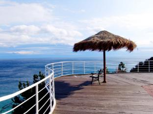 sun cruise resort and yacht