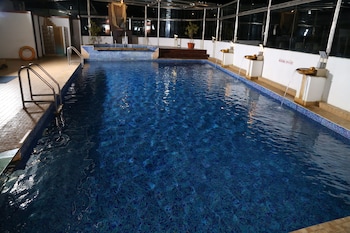 gokulam park hotel and convention centre