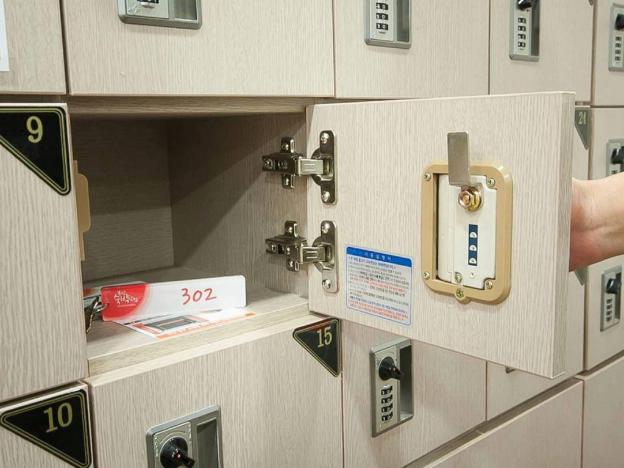 busan suk bak dot com guest house hostel