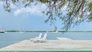 Vistalmar Ocean Suites,Near Cas Di Cultura Theatre And Cultural Center,3 star