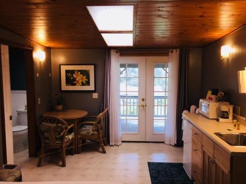 aloha junction bed and breakfast