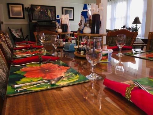 aloha junction bed and breakfast