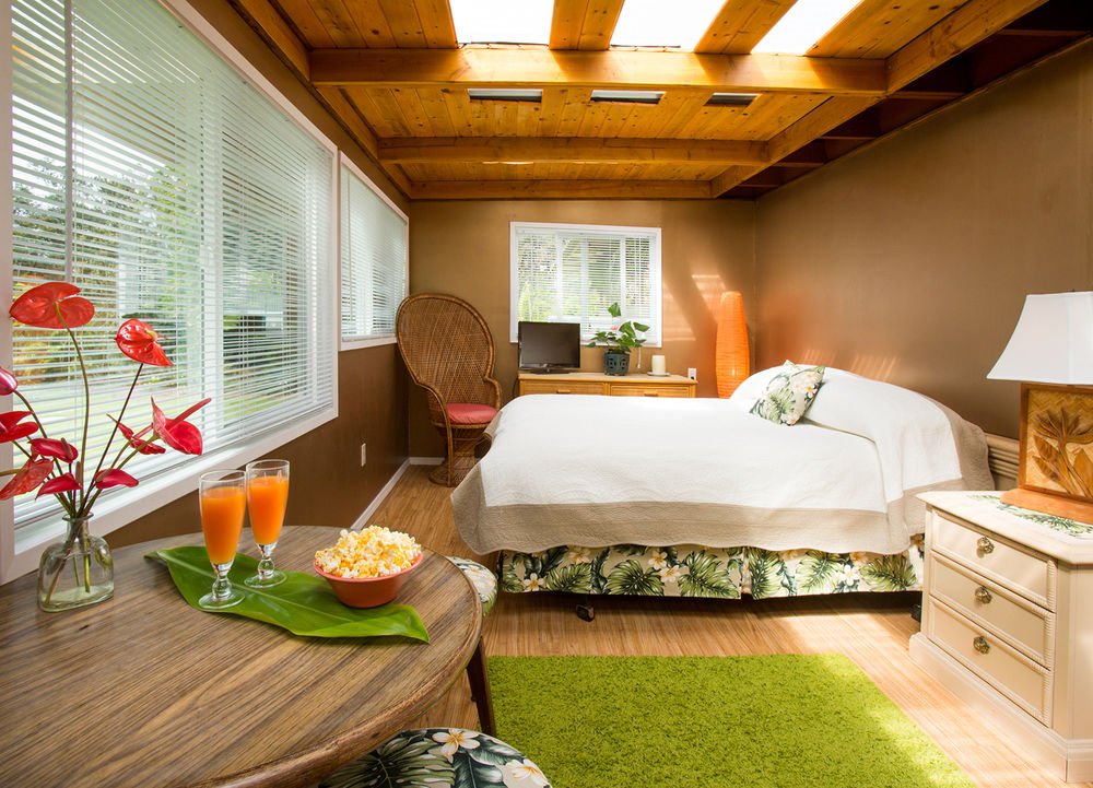 aloha junction bed and breakfast