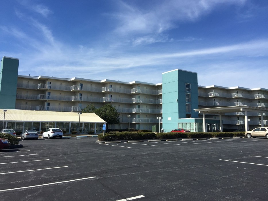 bay club resort by coolvacay