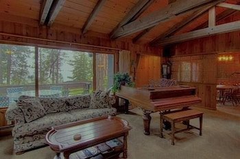 incline village