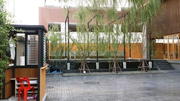 sereine sukhumvit 39