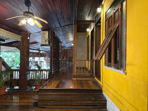 tonys place beds and breakfast