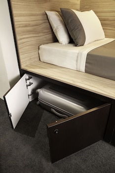 the pod at beach road