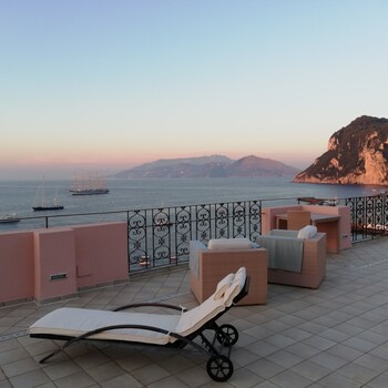 Capri Inn,Marina Grande>>Capri,3 star