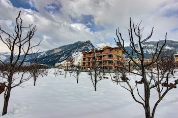hotel mountain face by snow city hotels